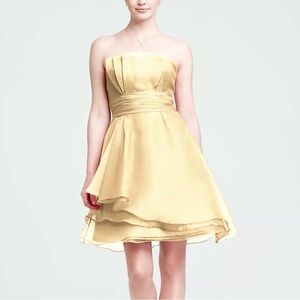 NWT David’s Bridal Short Strapless Organza Dress‎ yellow